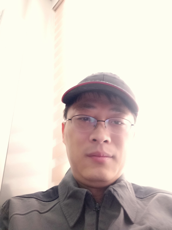 小马哥的第一张照片--哈密闪婚服务中心